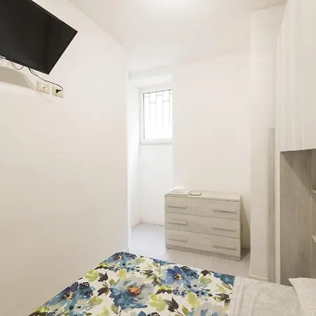Testacio Piramide 2 By Interhome Rzym